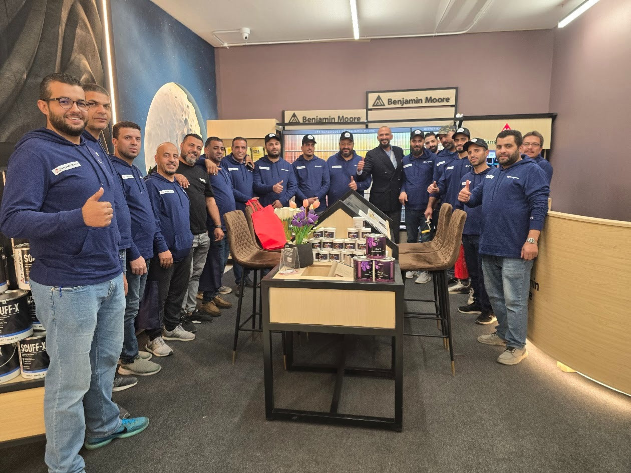 عمل ورشة تدريبية لدهانات بينجم مور لافضل الدهينة في الاردن في مقر الشركة