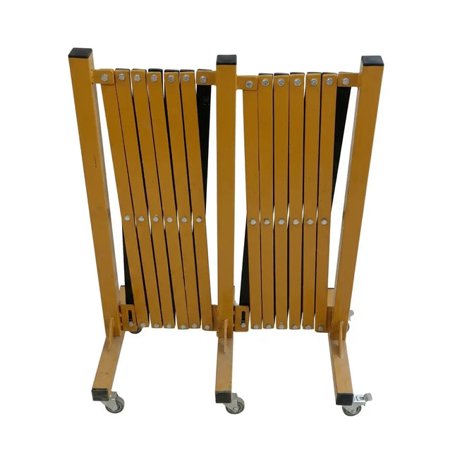 Heavy-duty expandable metal barrier, 4 meters