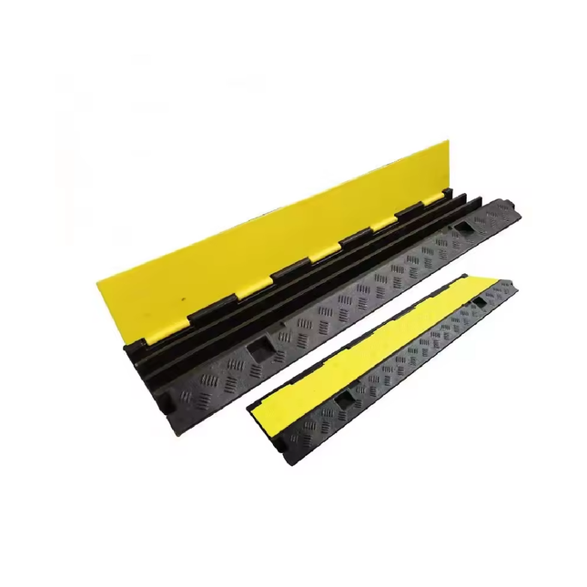 Rubber speed bump, 3 channels, 1 meter