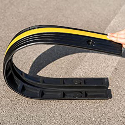 Rubber cable protector, single channel, 1 meter